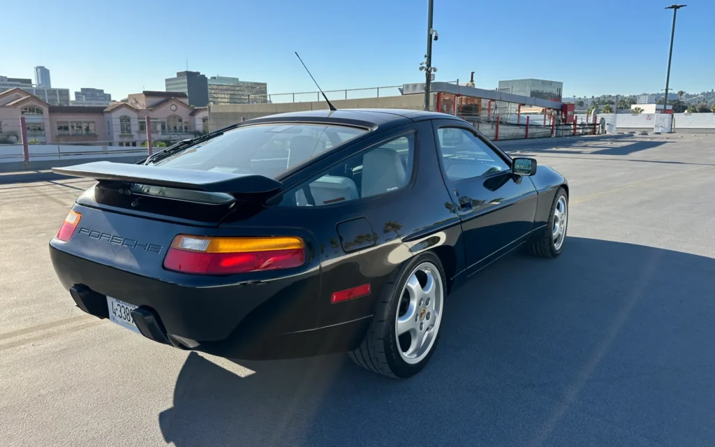 1991 Porsche 928 GT 3