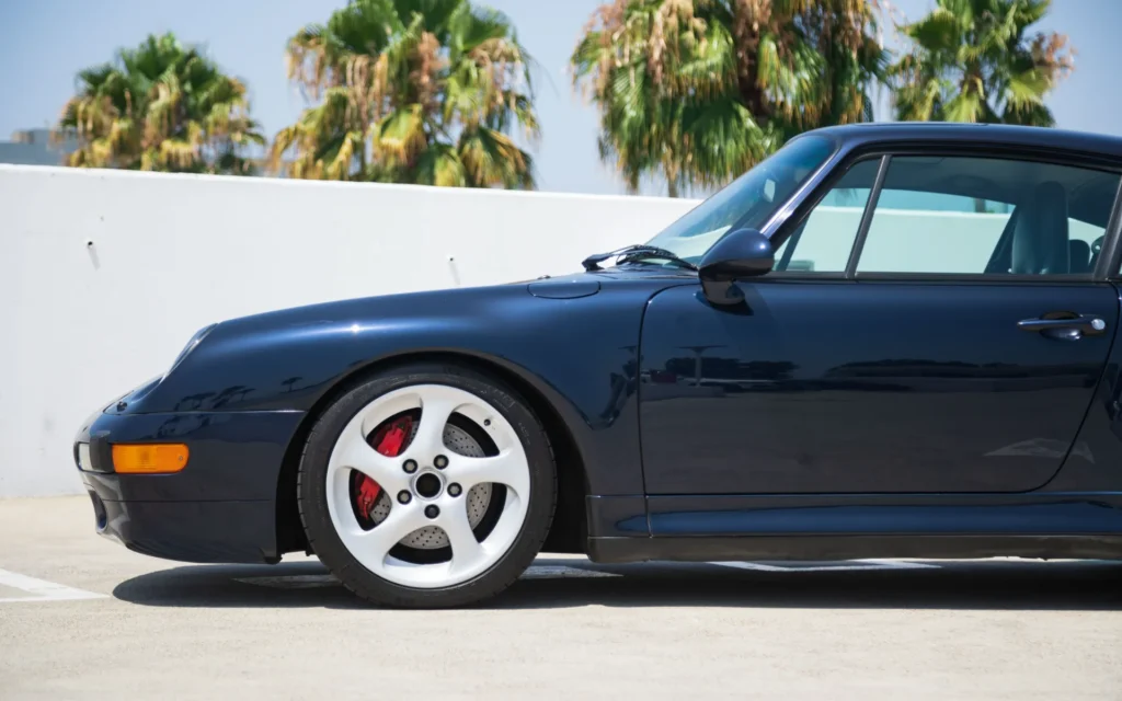 1996 Porsche C4S Blue 6