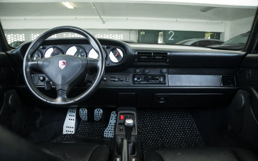 1996 Porsche C4S Blue 7