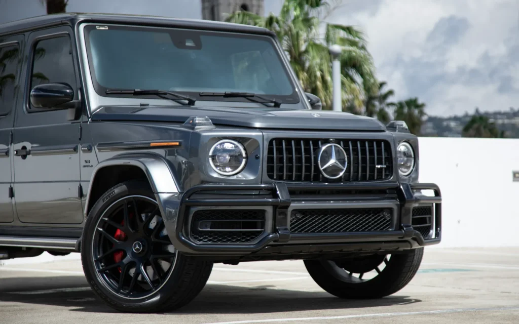 2021 Mercedes G63 Gray Black 4
