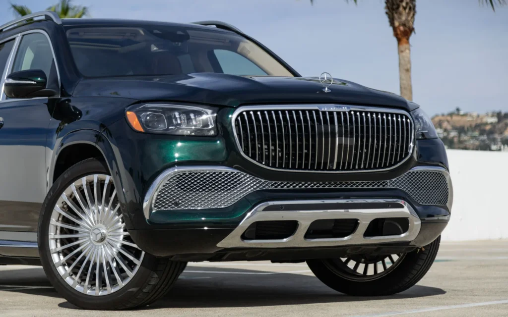 2021 Mercedes Maybach SUV Green 2
